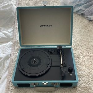 Crosley record player